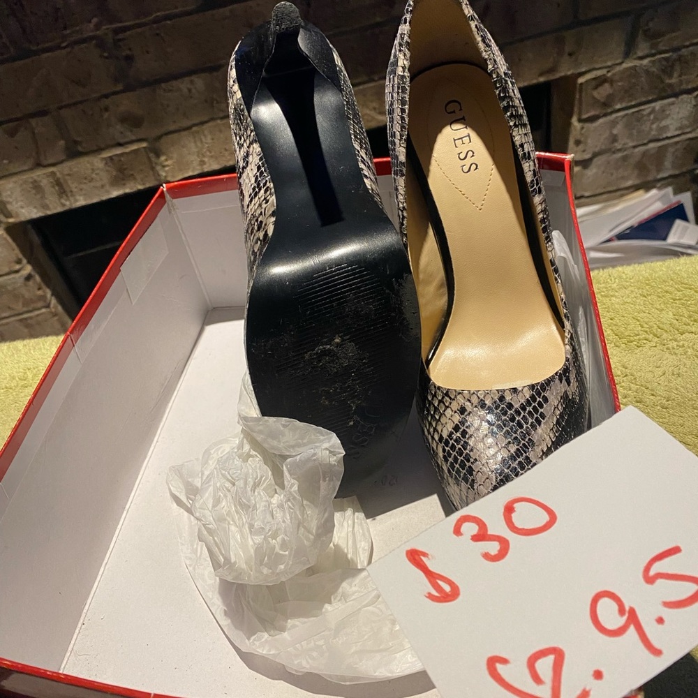 Sexy Guess heels